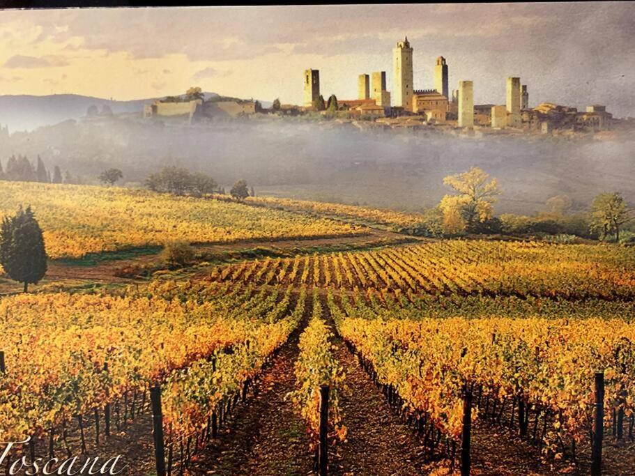 Lovely 2 Bedroom In San Gimignano Historic Center Esterno foto